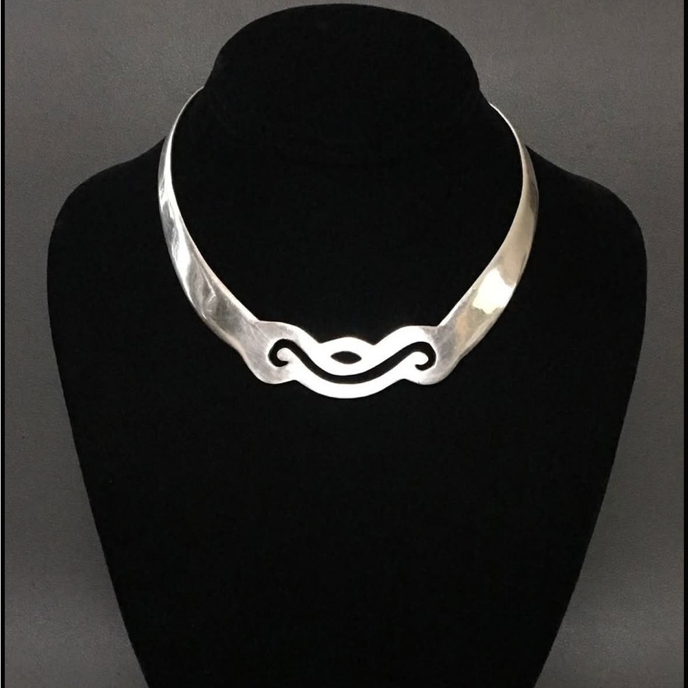 Mexican Taxo Solid Silver Choker Necklace